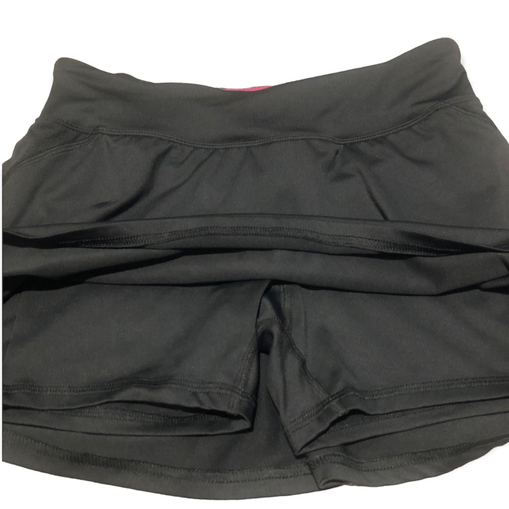 Tennis Skort. Dark Gray with Pink Piping. - Picture 3 of 6